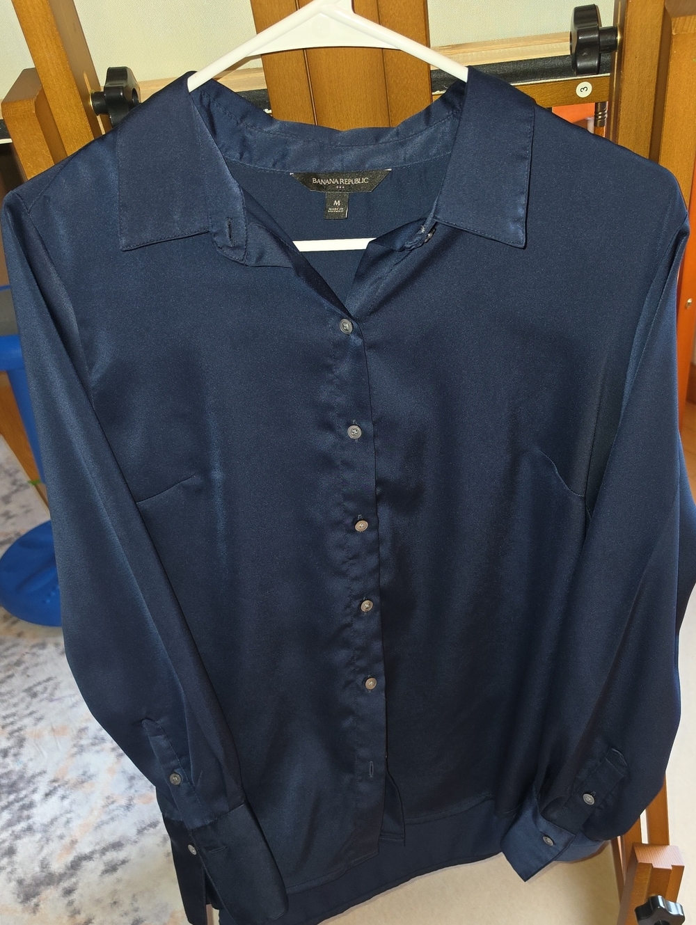 Banana Republic Factory Women's Navy Satin Button-Down Shirt